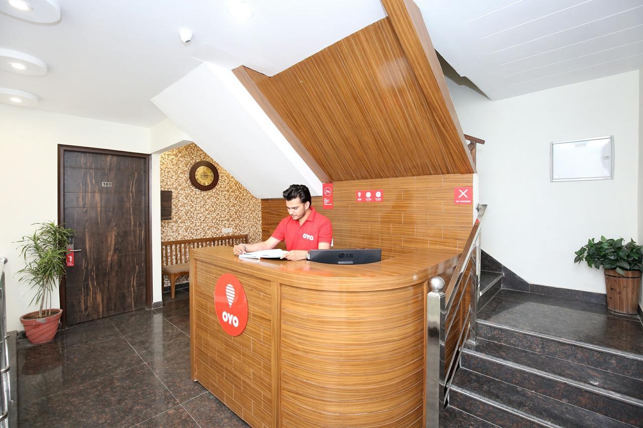 Oyo 13373 Hotel Royal Star Panchkula Extérieur photo